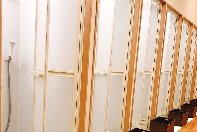 �V�����[���[��