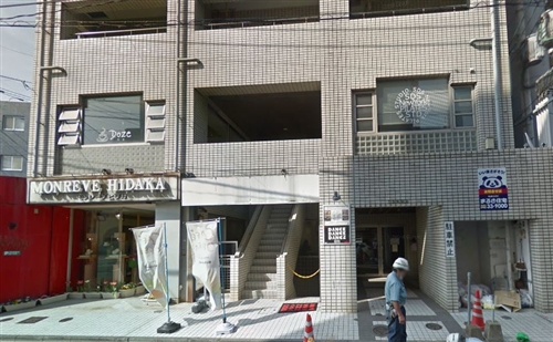 SDS �j���[���[�N�@�s���e�B�X�@�X�^�W�I�̓X��