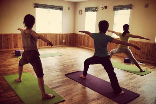 YogaLoka�̃N���X